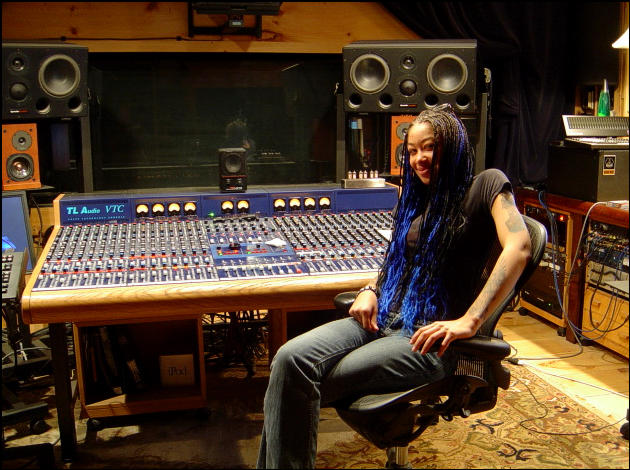 Alexis Brown from Straight Line Stitch